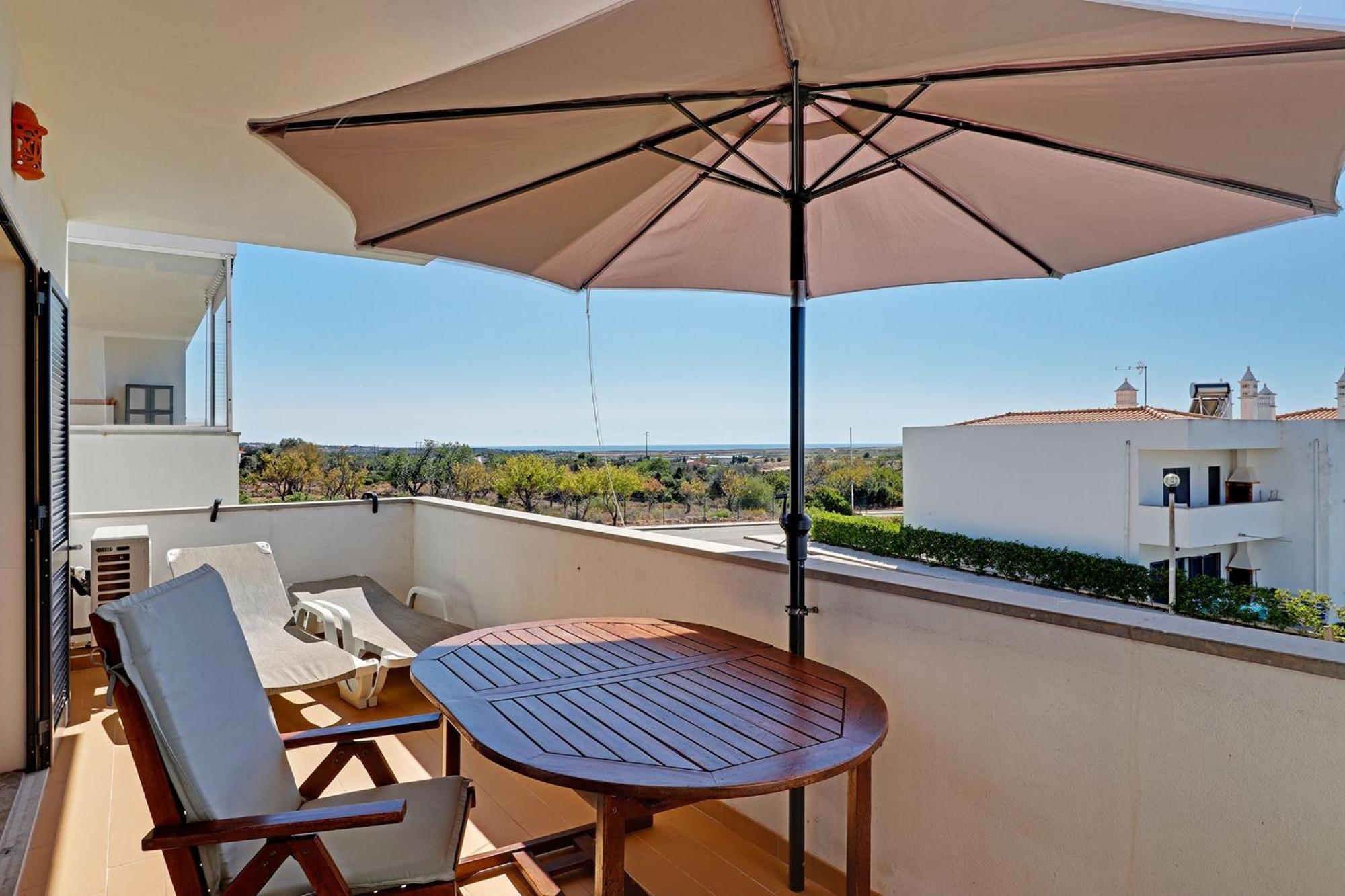 Apartment Secret Garden 1 And Pool By Homing