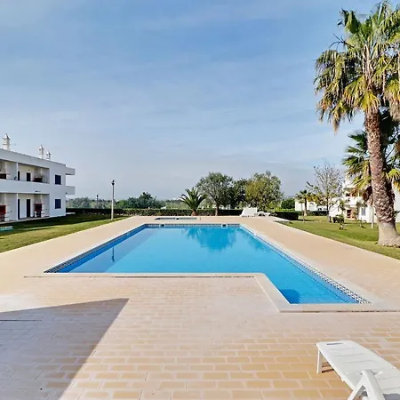 Pera Secret Garden 1 And Pool By Homing Apartment Exterior photo